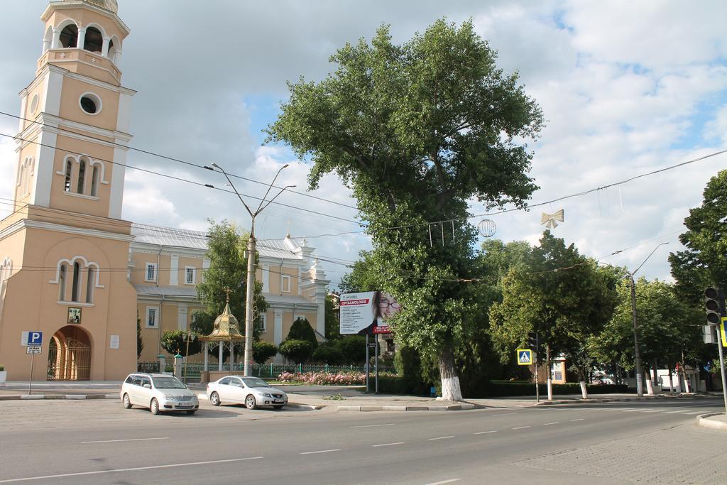 Studio On Main Street Бельцы Экстерьер фото